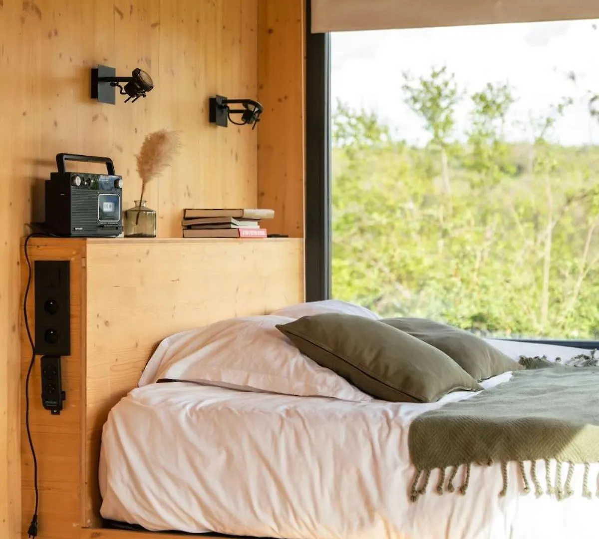 Parcel Tiny House Cuverie Au Coeur Des Vignes Saint-Martin-du-Mont Chalet